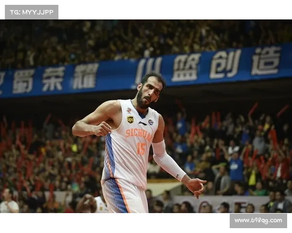 哈达迪为何决定延续篮球生涯背后的心路历程与选择分析